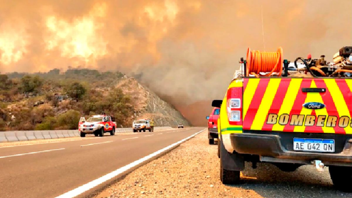 En inmediaciones de Villa Carlos Paz se desató uno de los grandes focos.