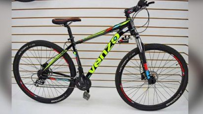 Denunció el robo de la bici que tenía en la cochera atada con candado