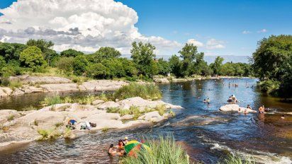 El Ministerio de Turismo ratificó que habrá temporada de verano en el país
