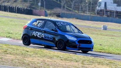 El Turismo Pista tuvo sus entrenamientos para la Carrera de los 300 Pilotos en el Oscar y Juan Gálvez
