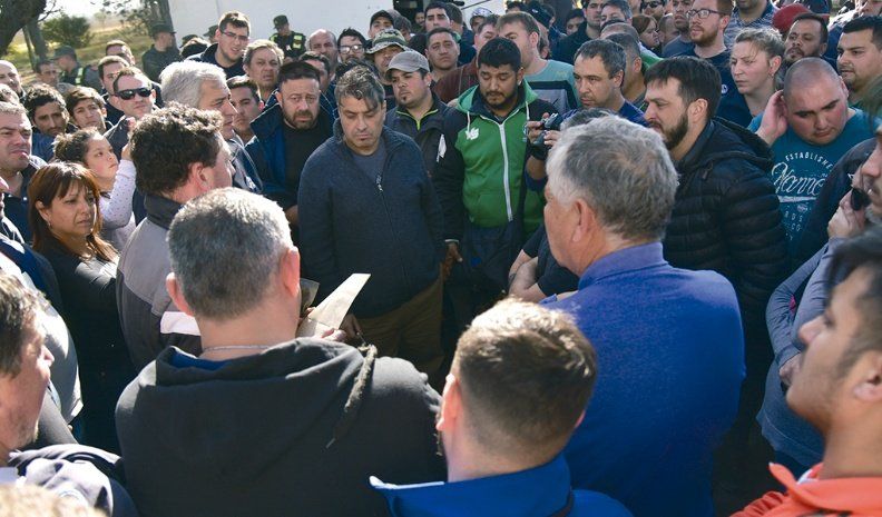 Los despidos ocurrieron en agosto. Ahora esperan que, mediante un amparo, se reincorporen a tres trabajadores-gremialistas.