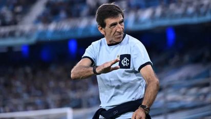 Gustavo Costas aceptó la oferta y renovará su contrato con Racing por tres años