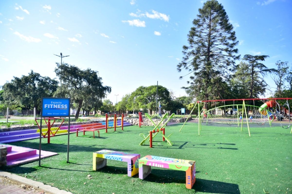 Un renovado espacio verde de 11.000 metros para niños y adultos en la capital provincial