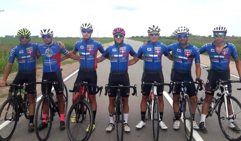 Los ciclistas que participaron de la competencia.