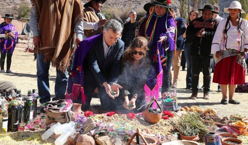 Macri encabezó en Jujuy una ceremonia de la Pachamama