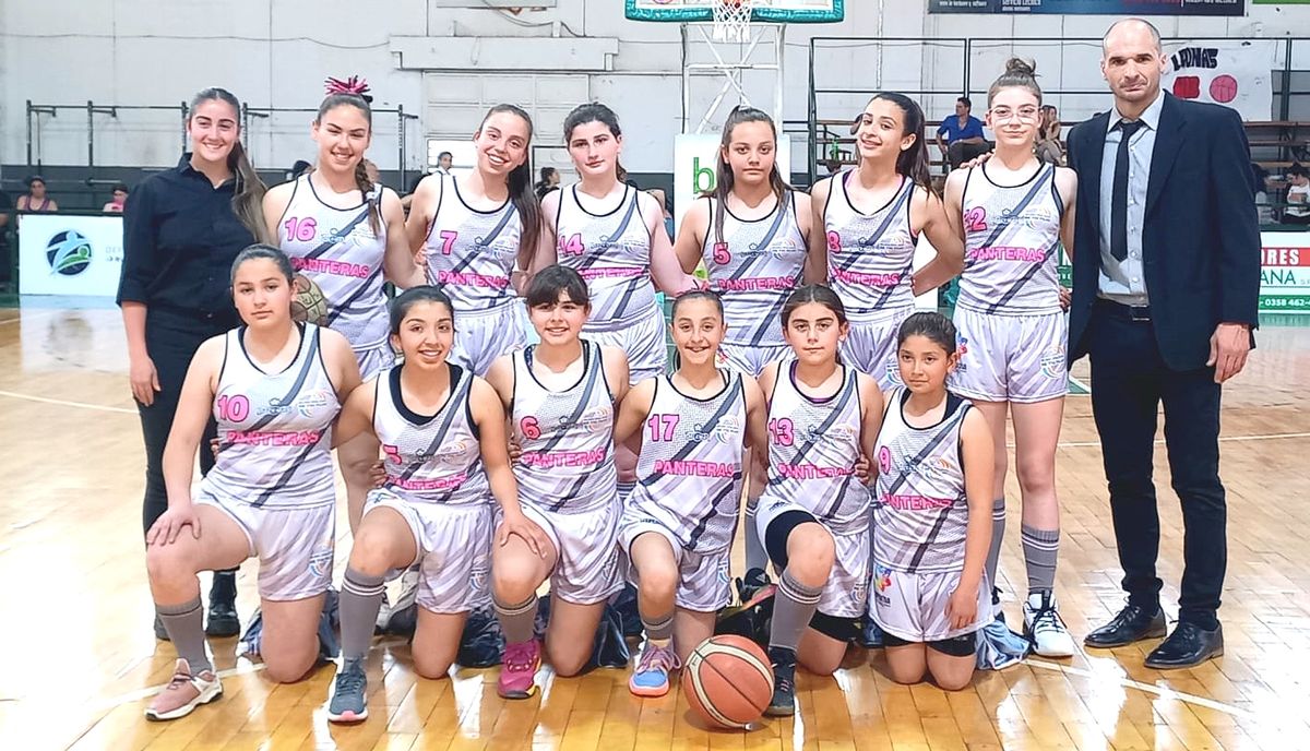 Las Panteritas de la Escuela Municipal de Tío Pujio cumplieron un gran torneo. Llegaron al Final Four de la Liga Provincial U13 y clasificaron al Federal.