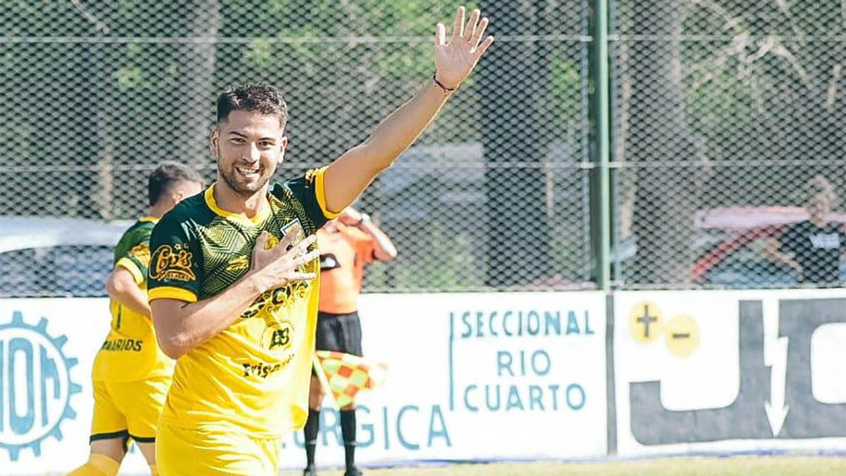 Gonzalo Álvarez festeja su gol