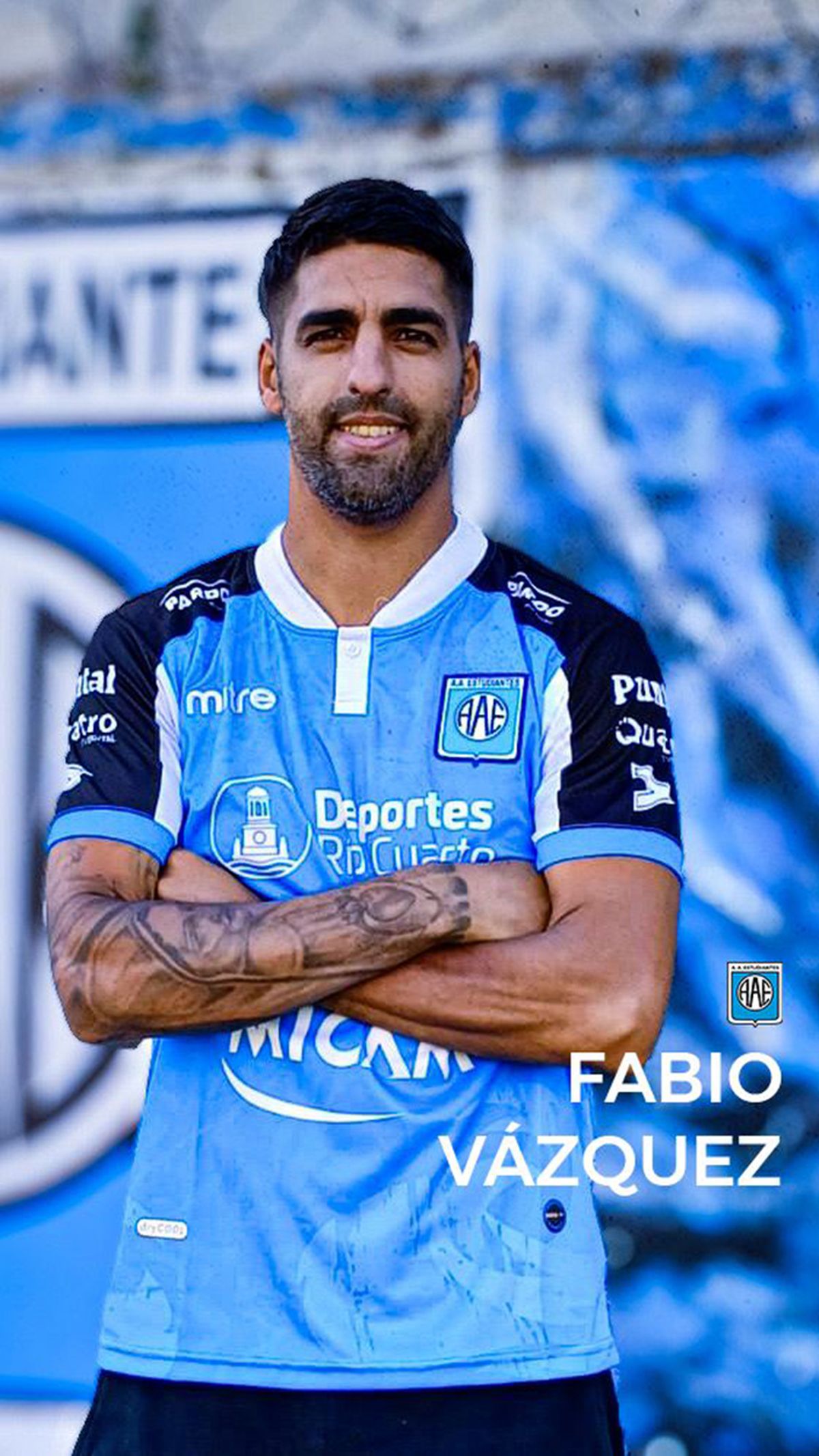 El futbolista Fabio Vázquez, proveniente del club trasandino, firmó su contrato oficial con Estudiantes para jugar en la Primera Nacional junto con los leones del Imperio.