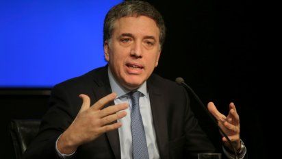 Dujovne admite que inversores y ahorristas no confían en el Gobierno