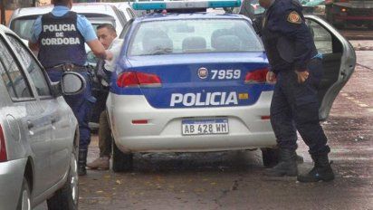 Huinca: el comisario Guzzeta se presentó ante el fiscal y será indagado mañana
