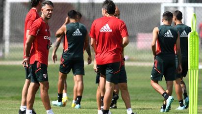 De la Cruz llegará bien y Mammana está en duda para jugar contra Sporting Cristal