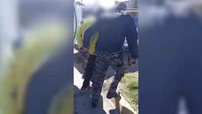 Tras una persecución, detienen a un hombre por robo y secuestran una moto sustraída