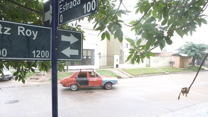 La amenazó con un fierro y  le sacó la cartera con $ 50 mil