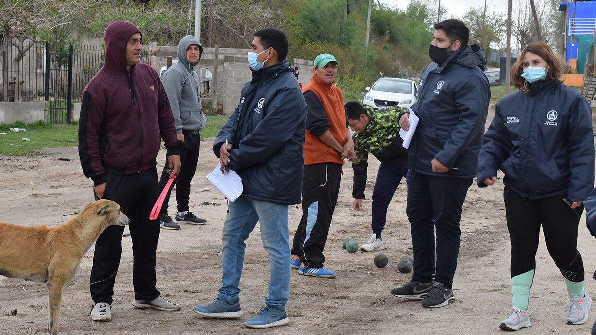 El operativo es impulsado en siete barrios populares de la ciudad.