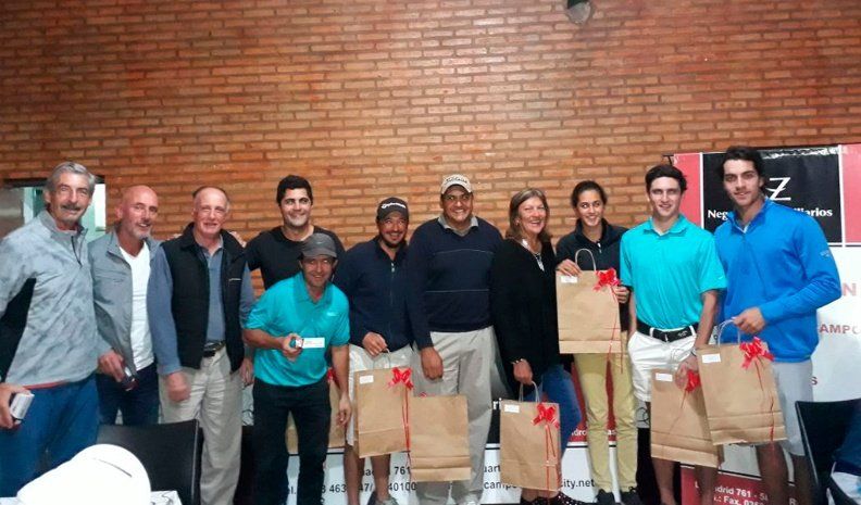 Los mejores en cada una de las categorías del torneo Apertura de San Esteban Country Club.