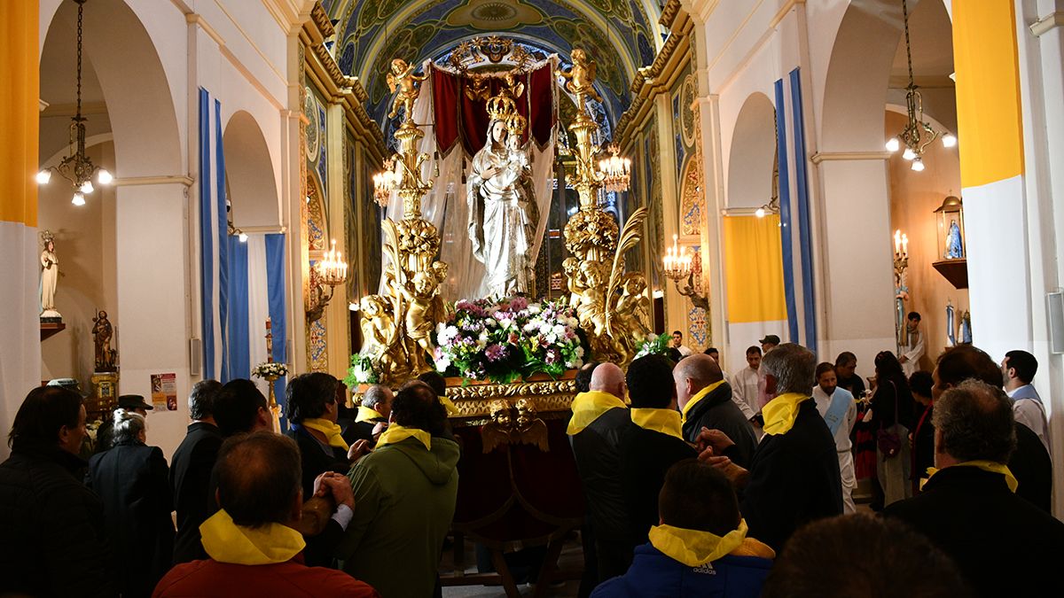 Masivo festejo de la Consolata.