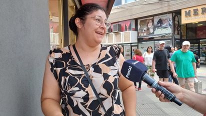 Arrancan las compras navideñas con miradas al aguinaldo y pocos productos en las bolsas