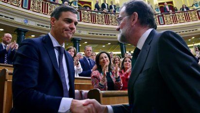 El Parlamento destituyó a Rajoy y lo sucede el socialista Sánchez