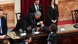 el gobierno acelera el plan de privatizaciones para sumar us$2000 millones a las reservas