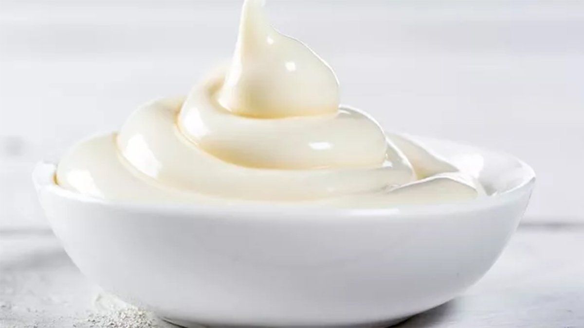 La Anmat prohibió la comercialización de un lote de mayonesa por ser un producto falsificado.