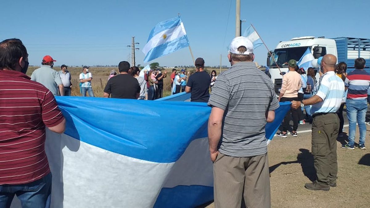 En el lugar se concentraron vecinos de distintos sectores del sur de Córdoba.