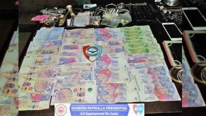 La ataron, le robaron y huyeron: fueron detenidos en barrio Cola de Pato