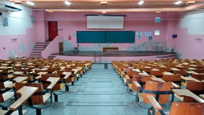 El paro de docentes universitarios alcanzó un nivel de adhesión del 85 por ciento
