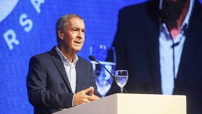 Schiaretti criticó el déficit, defendió el federalismo y resaltó las obras