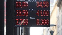 El dólar pegó un salto de 7
