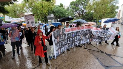 Pese a la lluvia, masiva marcha por  el Día de la Memoria en Río Cuarto