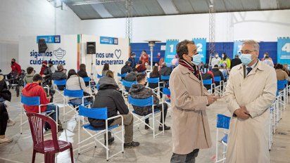 Ya vacunan con primeras dosis, sin turno previo, a mayores de 18