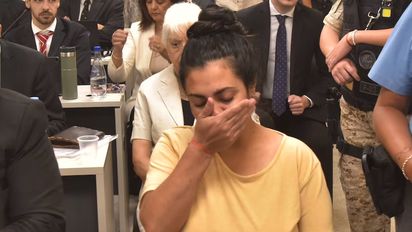 Brenda Agüero rompió en llanto durante el juicio por la muerte de bebés en el Neonatal