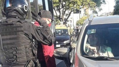 Policías que hicieron venia a Bullrich dicen que 