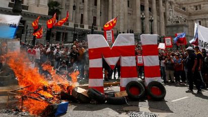 La UCR repudió hechos de violencia frente al Congreso y pidió investigar