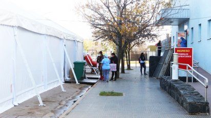 Primer día de la carpa sanitaria: atendieron a 10 pacientes Covid