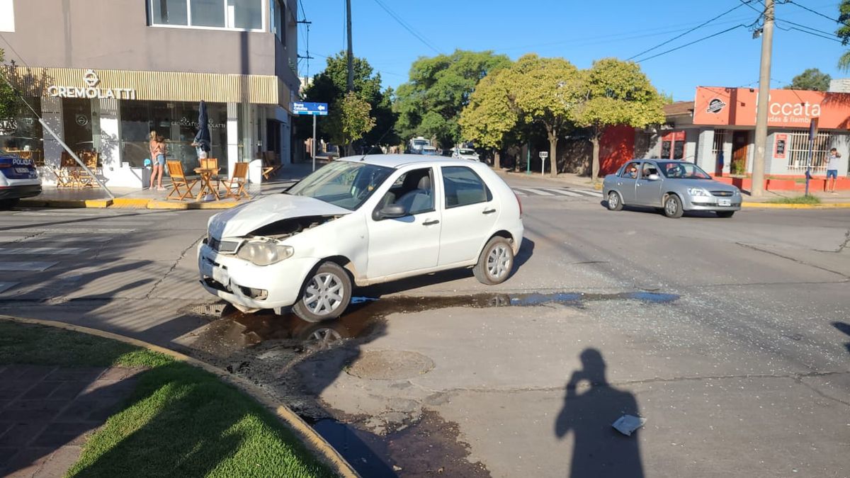El accidente fue protagonizado por un Fiat Palio y un Fiat Uno.