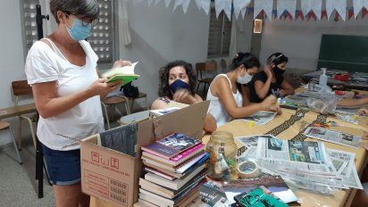 Acercaron libros, mandalas y lápices para pintar al Pabellón de Mujeres