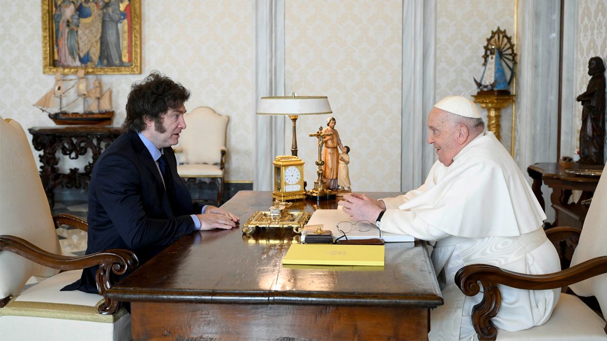 El cara a cara del papa Francisco y el presidente Javier Milei luego de las tensiones previas entre ambos
