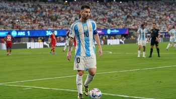 Todos los campeones del mundo en Qatar 2022 están invitados al partido despedida para Lionel Messi en el Monumental.