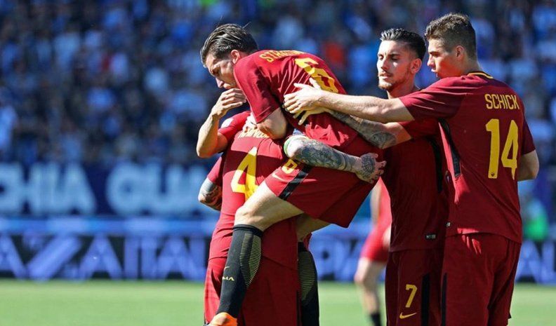 Italia: con Fazio y Perotti, Roma goleó 3 a 0 a Spal