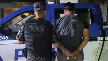 Escándalo: fue a ver a su hijo que había chocado y ambos terminaron con vehículos secuestrados