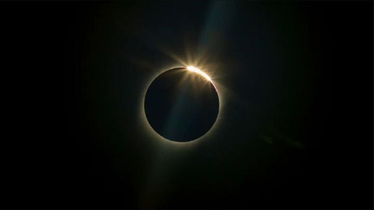 El eclipse solar lunar pudo verse parcialmente en varias regiones del país. Foto: archivo.