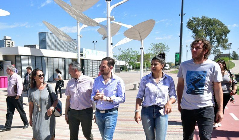 Gill recorrió el predio y dio detalles del Festival que es una de las marcas de su gestión.