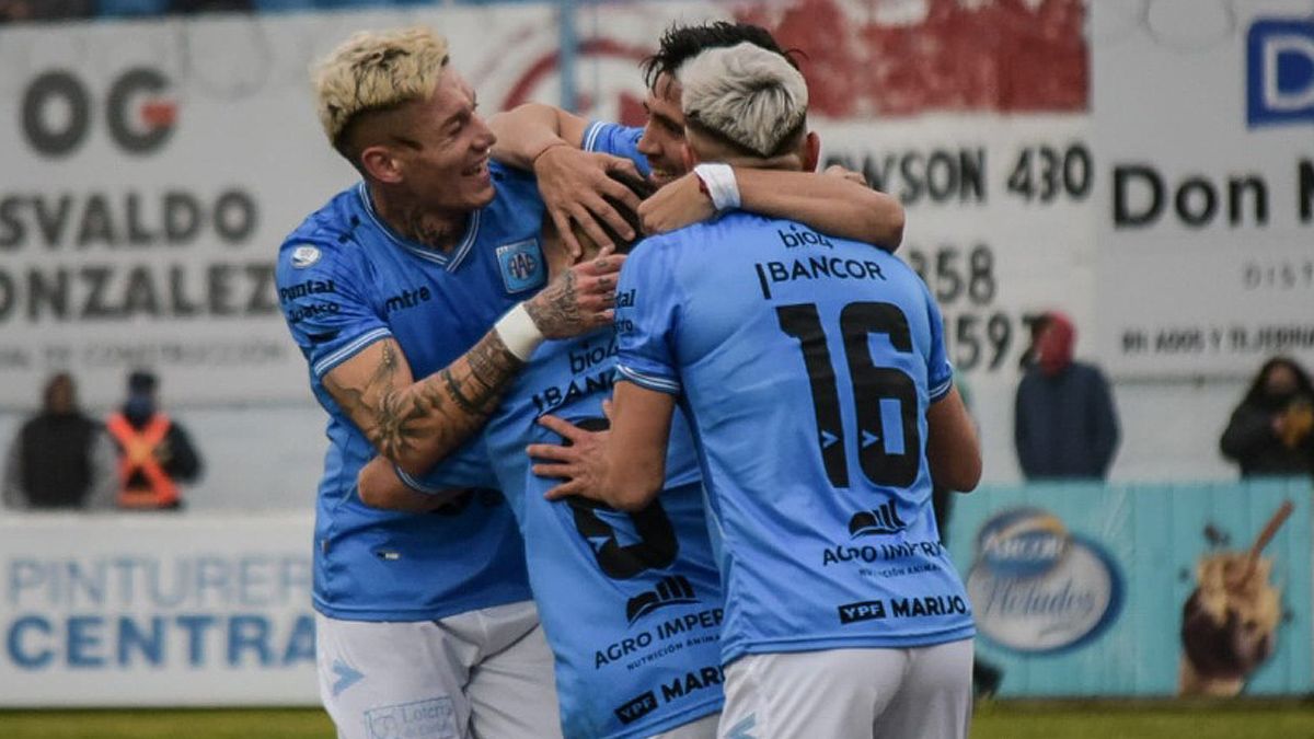 Estudiantes goleó a Villa Dálmine y se mantiene entre los diez primeros ...