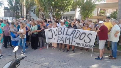 Marcos Juárez: fuerte reclamo de jubilados por la atención de PAMI tras el cierre del Sanatorio Sudeste