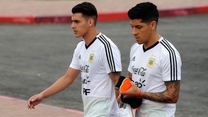 Enzo Pérez entre los titulares