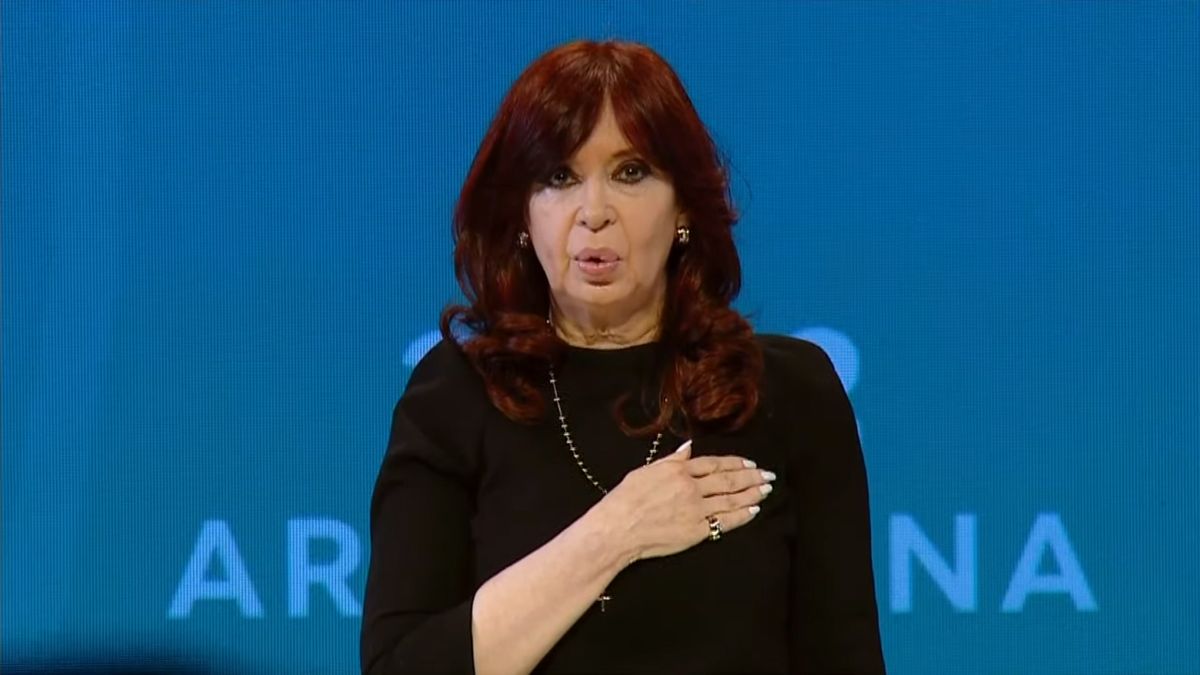El fiscal Federal Diego Luciani denunció la existencia de una asociación ilícita institucional encabezada por la vicepresidenta Cristina Kirchner.