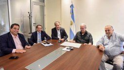 Estatales y fuerzas de seguridad tendrán el bono y una suba del 10%