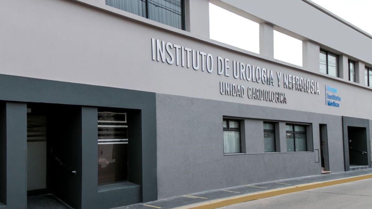 La fachada renovada del Instituto de Urología y Nefrología.