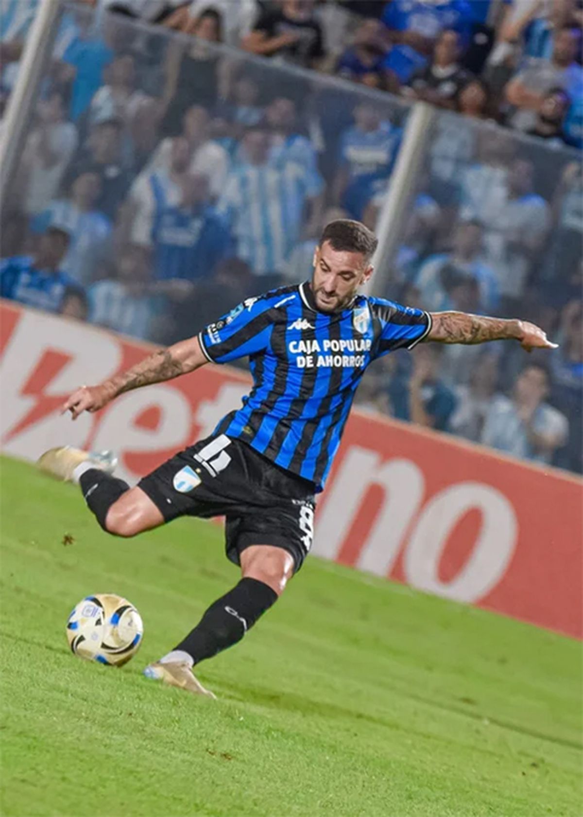 Atlético Tucumán, de local, venció a Gimnasia de Mendoza por 1 a 0